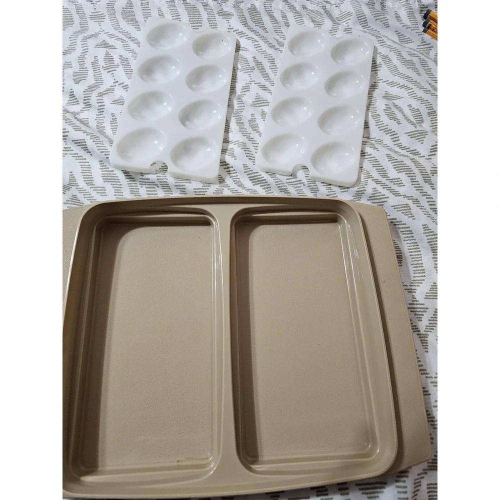 Vintage Tupperware Deviled Egg Carrier 723-3 Almond Beige with Lid and Inserts